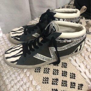 Boutique Giovanni high top sneakers 8.5